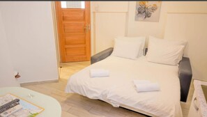 1 Schlafzimmer, Bügeleisen/Bügelbrett, Reisekinderbett, kostenloses WLAN