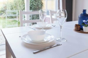 Dining - Perfect Booking | 4 Bed Home – Near City & Airport (Heald Green)
