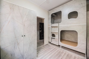 Capsule - Arch Hostel – Male Guests Only (Almaty)
