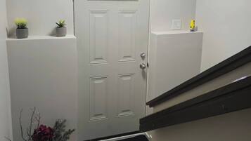 Room, 2 Bedrooms, Balcony | Interior