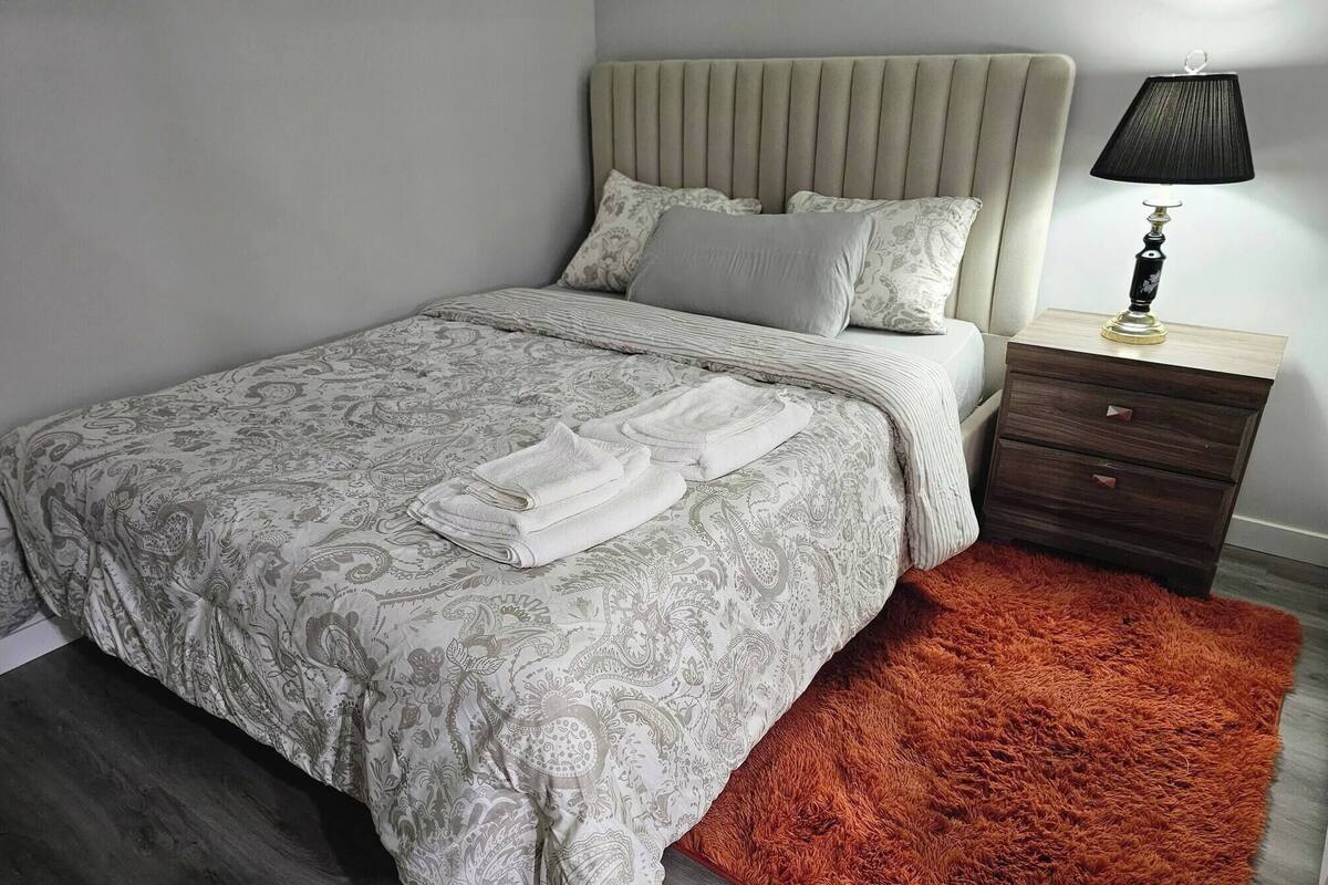 Room, 2 Bedrooms, Balcony