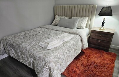 Room-cozy Basement Retreat With Private