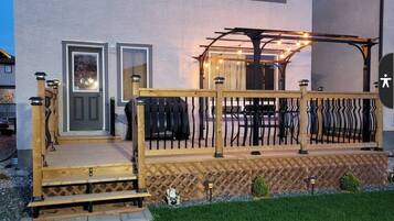 Room, 2 Bedrooms, Balcony | Exterior