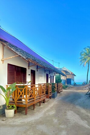 Exterior - Aluna Beach House (Nungwi)