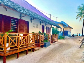 Exterior - Aluna Beach House (Nungwi)