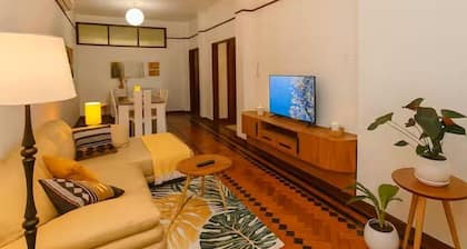 3BR Polana Apartment with Park View | Central & Long stays