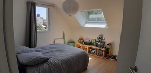 Room - Vrbo Property (Montertelot)