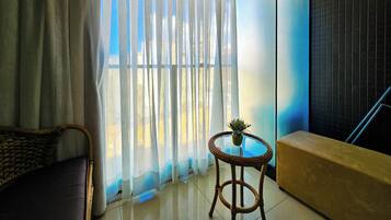 Superior Studio, Balcony, Sea View | Interior