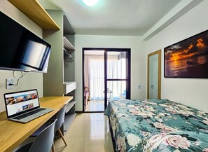 Blackout curtains, iron/ironing board, free WiFi - Estúdio Vista Mar na Pituba (Salvador)