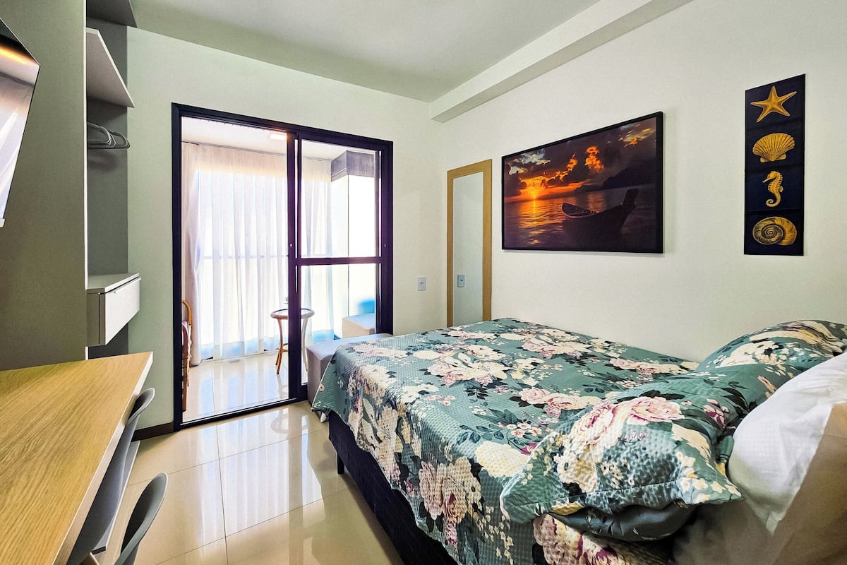 高级开间, 阳台, 海景