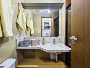 Studio Superior - balkong - havsutsikt | Badrum