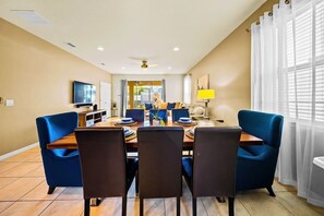 Dining - Resort Home, Private Pool and Spa, Outdoor Theater (Kissimmee)