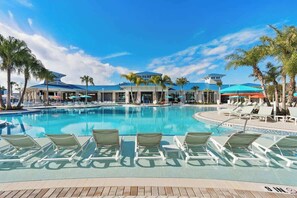 Outdoor pool, a heated pool - Windsor Resort, Private Pool & Theater, Game Room (Davenport)