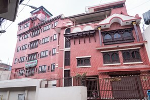 Exterior - Beautiful 3-bedroom apartment with AC in peaceful Kirtipur (Kirtipur)