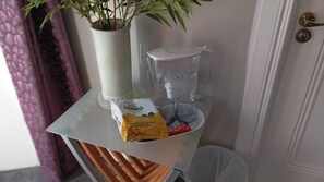 Coffee and/or coffee maker - Room-tranquil Ensuite Room With Garden V (Londonderry)