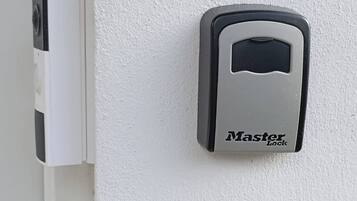 Room, 1 Bedroom | Miscellaneous