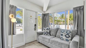 Superior Studio | Living area | TV