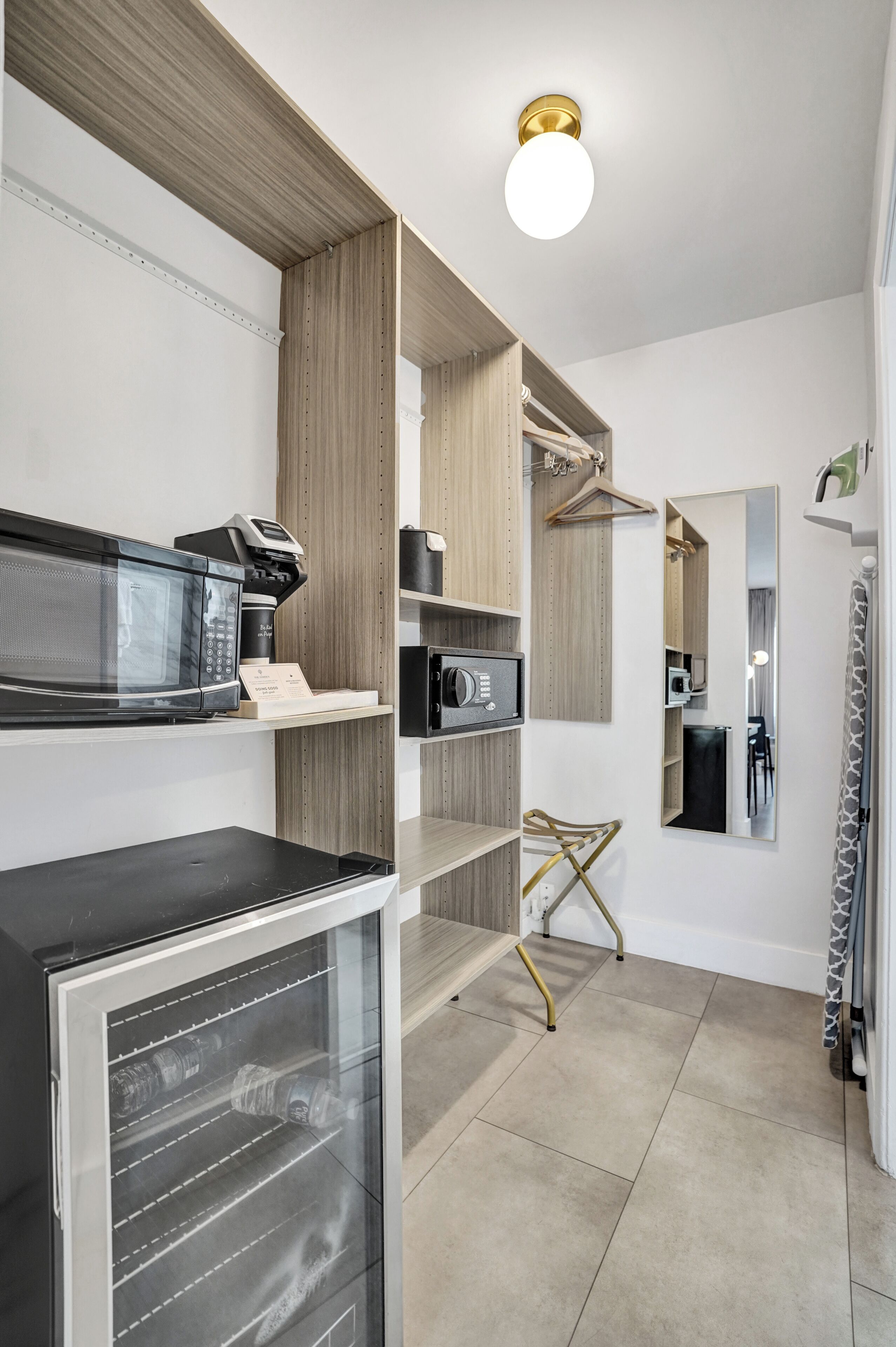 In-room safe, desk, laptop workspace, free WiFi