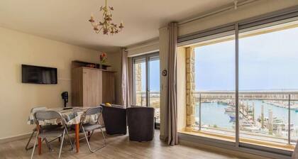 Sea-view studio by the port | 2 guests | Ref 2000
