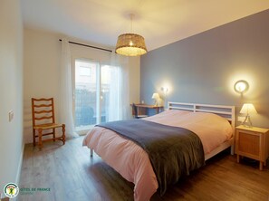 Iron/ironing board, Internet - Sérénité d'Audenge - AUDENGE (AUDENGE)
