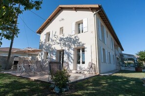 Esterni