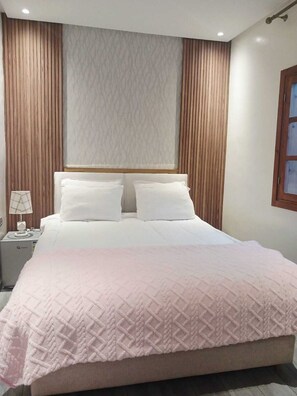 4 Schlafzimmer, Bügeleisen/Bügelbrett, Internetzugang, Bettwäsche
