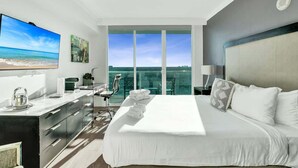 Unclassified image, 2 of 51, button - Bay View Studio at The Arya | 17th Floor (Miami)