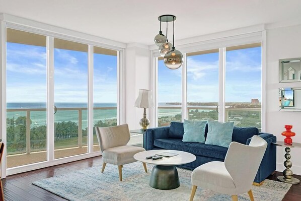 TV - Bright Spacious 2BR Miami Retreat  Balcony View (Miami)