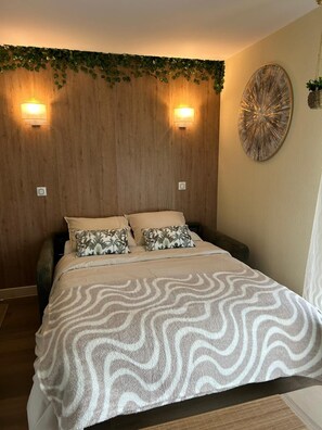 Room - Apartment Le Trésor du Lac Casteljaloux Comfort Swimming pool Wifi Car park Spa (Casteljaloux)