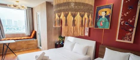 Appartement Deluxe, 3 chambres, salle de bain attenante, vue sur la ville | Commodité de la chambre