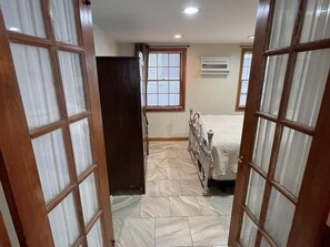 Internet - Cozy Ocean City Getaway – 2BR/1BA, Steps from Beach & Boardwalk (Ocean City)