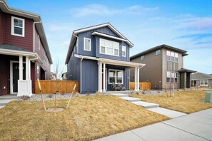 Exterior - Peaceful Belgrade retreat near BZN and Yellowstone (Belgrade)