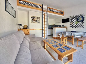 TV - CAP D'AGDE - La Pinède // Réf 0341 (CAP D'AGDE)