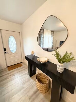 Interior - Modern Private Casita in Miami. Stylish, Clean & Peaceful (Miami)