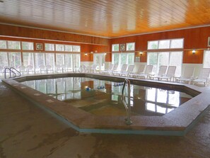 Indoor pool - Official Seasons RMC Condo 13H - 2 Bedroom + Loft - sleeps 10 - No Fees (Bartlett)