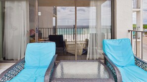 Terrace/patio - Driftin' & Dreamin' 705–Beachfront–Sleeps 6 (Panama City)