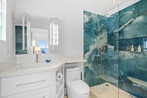 Bathroom - Freshly Remodeled Luxury, Ocean Front Villa, Playa Coco/Ocotal -Bahia Pez Vela (Ocotal)