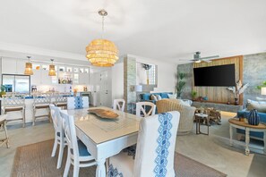 Dining - Freshly Remodeled Luxury, Ocean Front Villa, Playa Coco/Ocotal -Bahia Pez Vela (Ocotal)