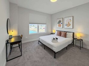 4 habitaciones, tabla de planchar con plancha, cuna de viaje y wifi 
