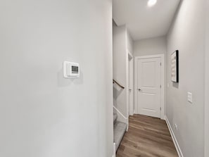 Interior - Furnished 4BR Townhome Pickleball Court & Garage (Warrenville)