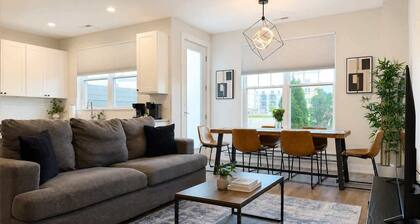 4BR Warrenville Home w/ Patio & Garage | Sleeps 10