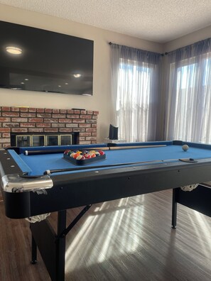 Games room - Beautiful Home in Moreno Valley (Moreno Valley)
