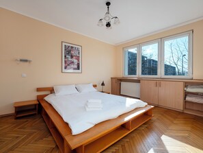 Iron/ironing board, WiFi, bed sheets - Gdańska Homely Apartment (Łódź)