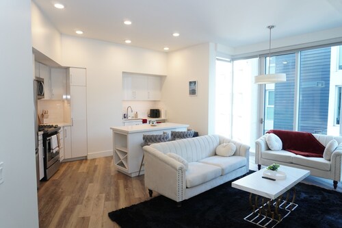 Rare Find: Expansive Luxury 3-Bedroom Haven in the Middle of Downtown San Diego