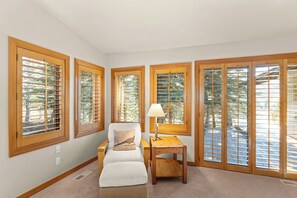 Interior - Mountain Sanctuary: Hot Tub, Sauna & 2.5 Acres, (Hailey)