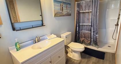 Peaceful Hot Tub Hideaway - 15 mins to Chatt - Dog Friendly