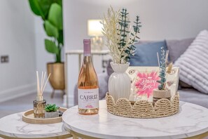 Food and drink - Charming Home Away From Home (Salford)