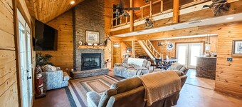 The Lodge at Fort Cobb Lake located on 10 private acres. 2 miles from the lake