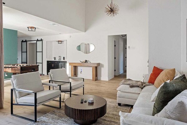 TV, fireplace, offices - Haven House | King Bed & Backyard + Pool (Richardson)