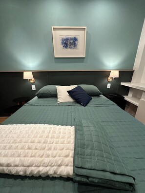 1 bedroom, desk, iron/ironing board, free WiFi